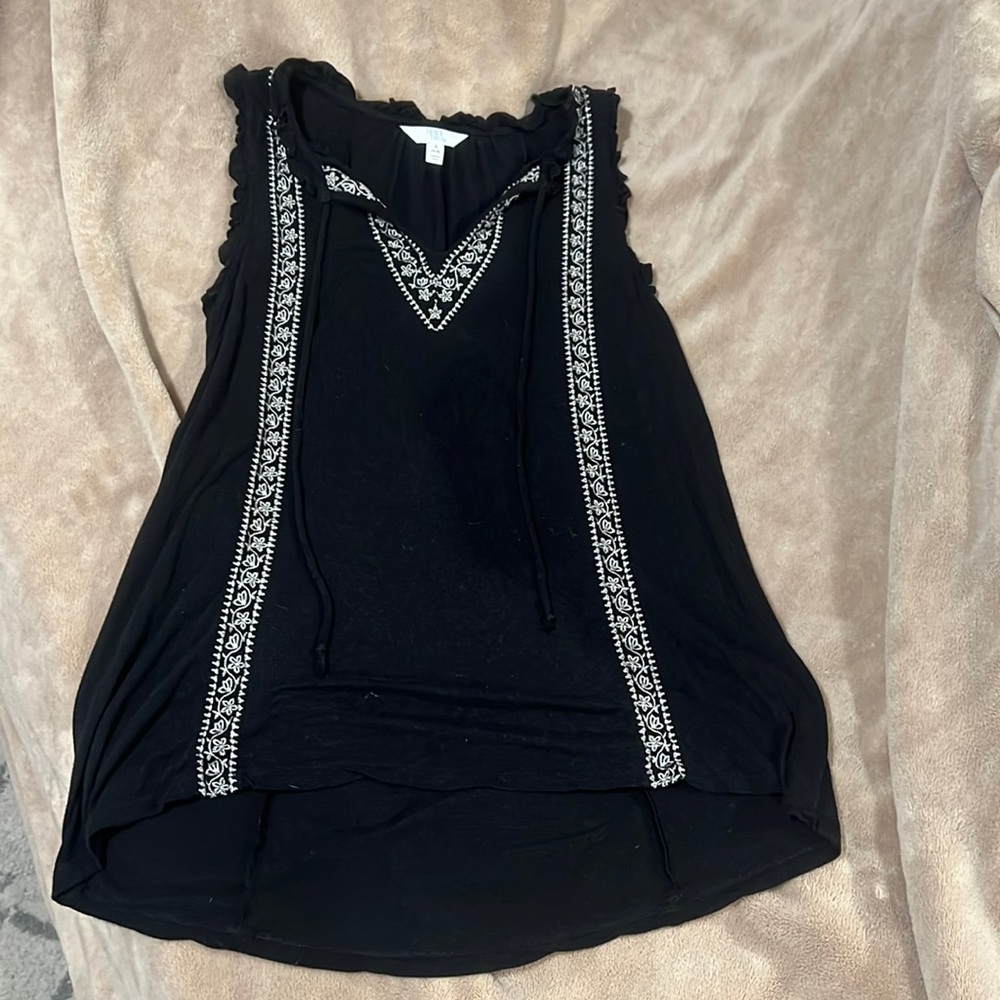 Time and Tru Embroidered Tank Top